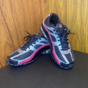 Nike Reax Pink/Black/Silver Women's Size 7